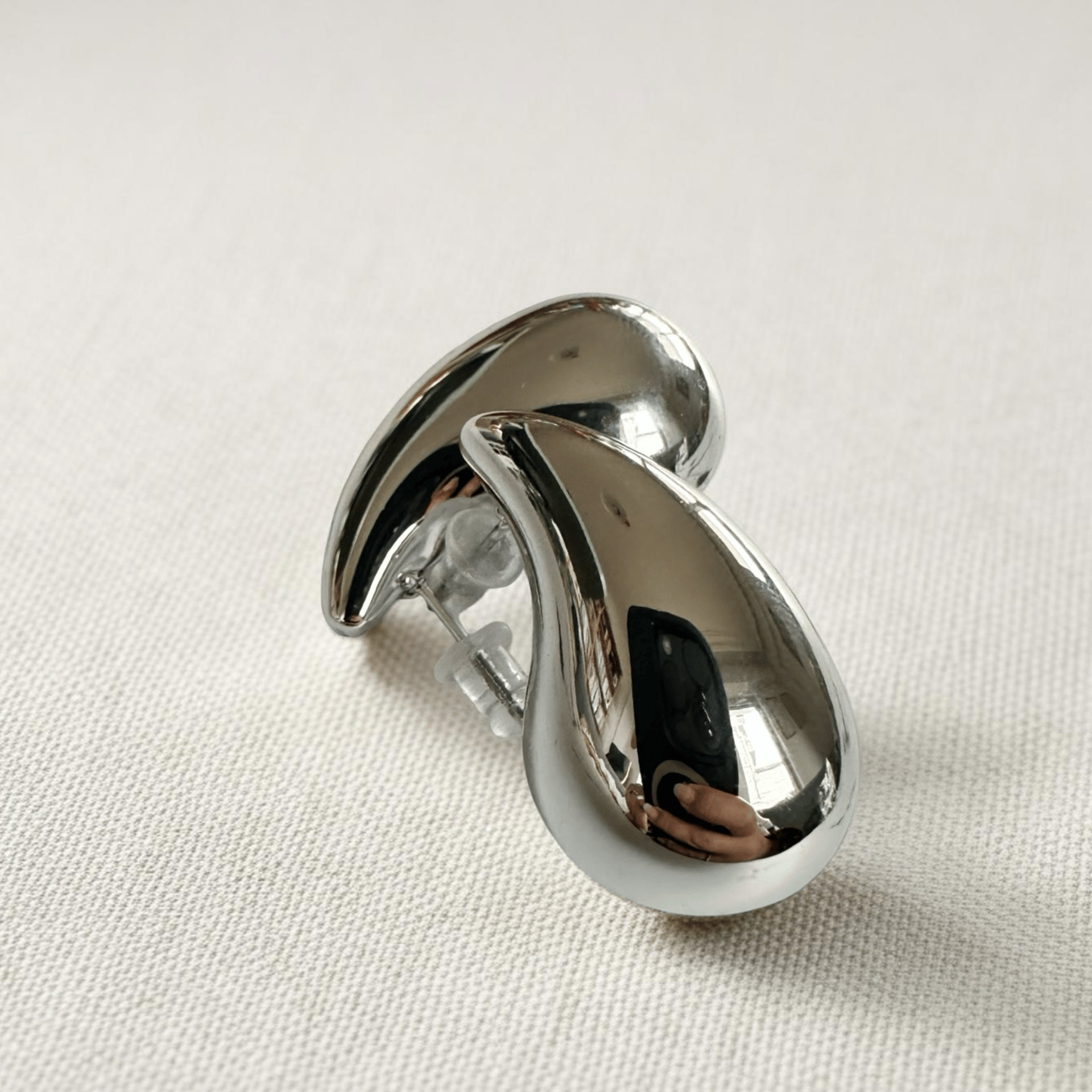Minimalist Teardrop Tasarım Küpe