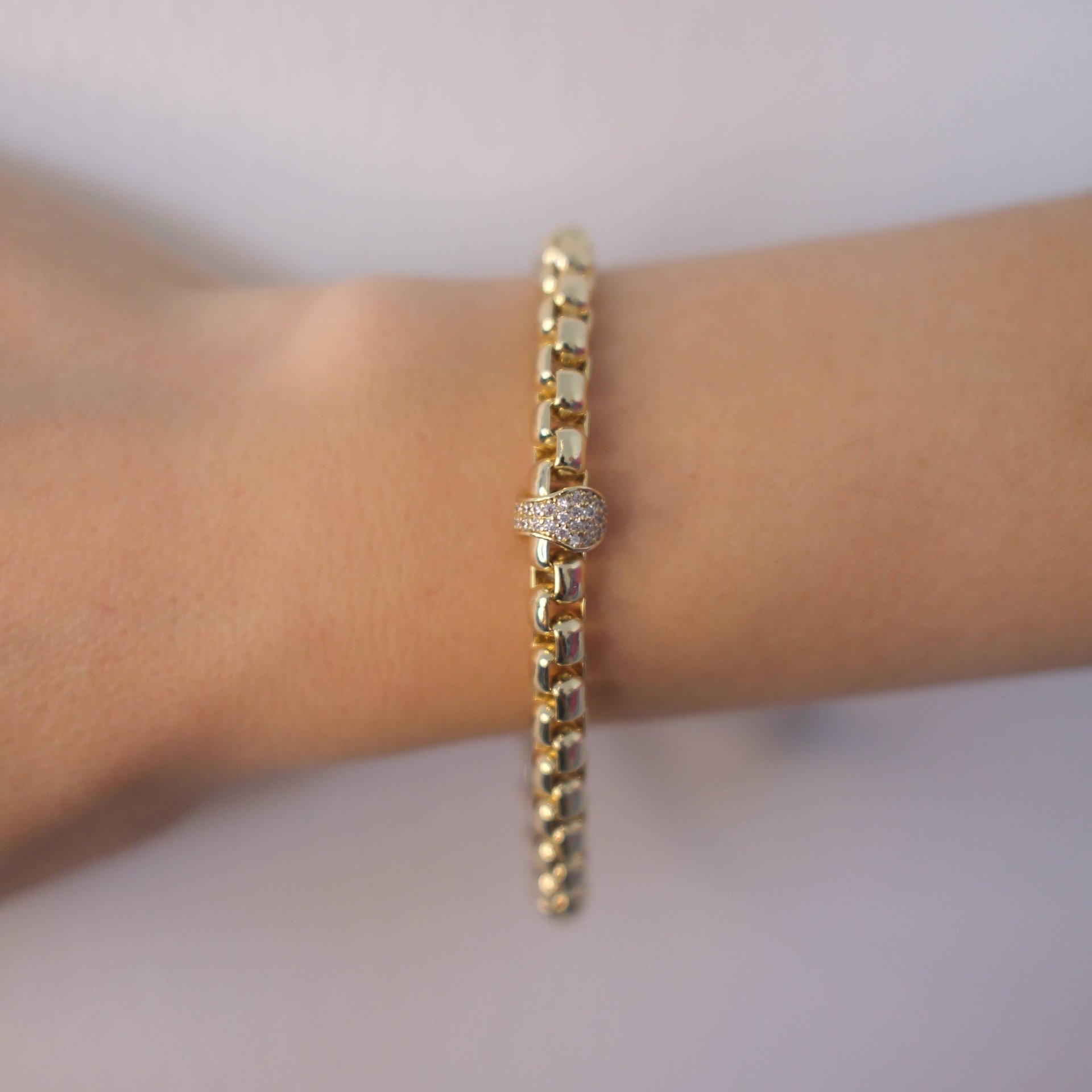 Amore Link: Işıltılı Altın Kaplama Box Chain Bileklik - 2. görsel