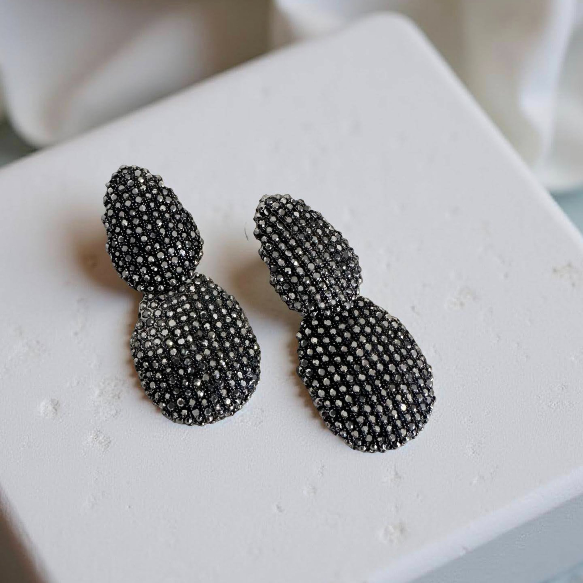 Statement Taşlı Küpe | Modern - Minimal Luxury