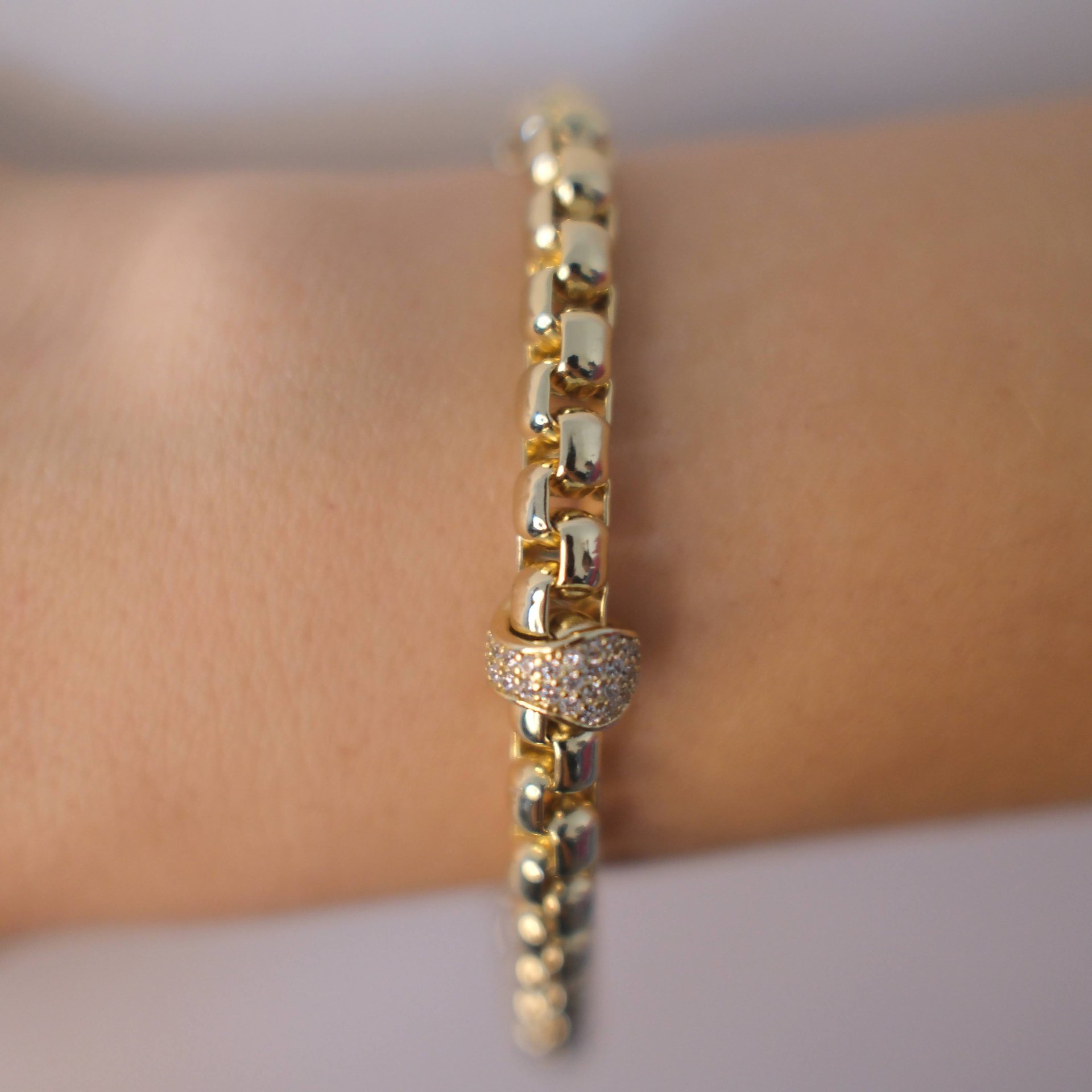 Amore Link: Işıltılı Altın Kaplama Box Chain Bileklik - 3. görsel