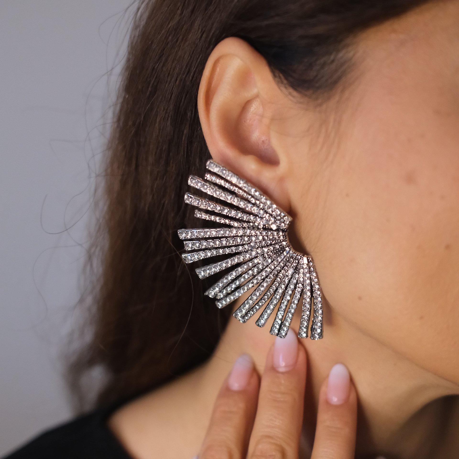 Taş Detaylı Earcuff Küpe | Minimal Luxury - 2. görsel